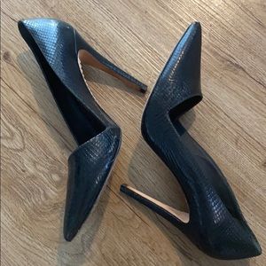 Alice + Olivia black snake stiletto pumps!